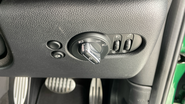 MINI Hatchback 1.5 Cooper Sport 3dr Auto Petrol Hatchback